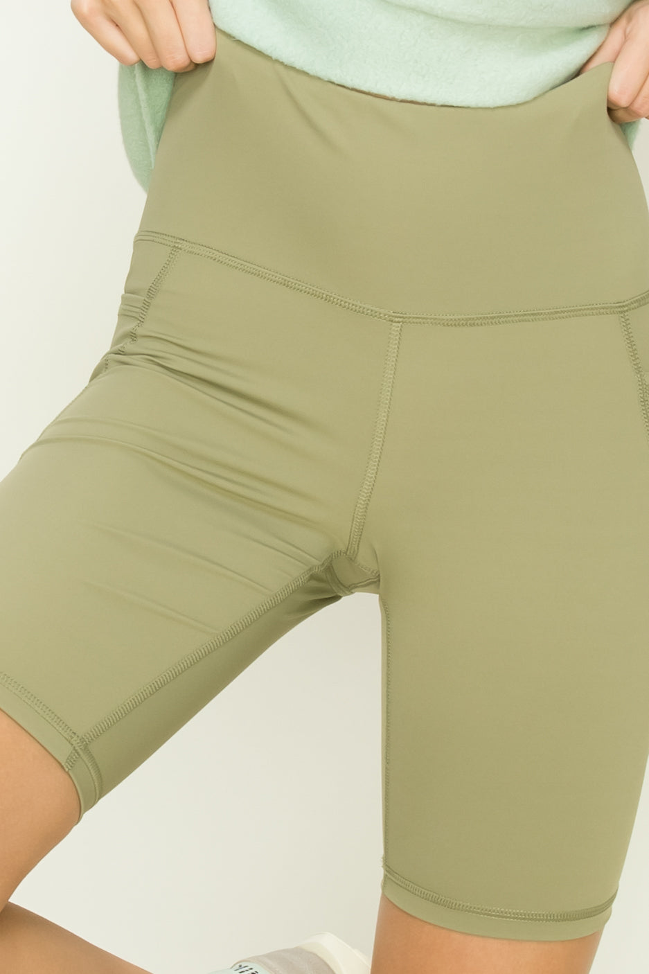 GO AROUND HIGH WAISTED BIKER SHORTS