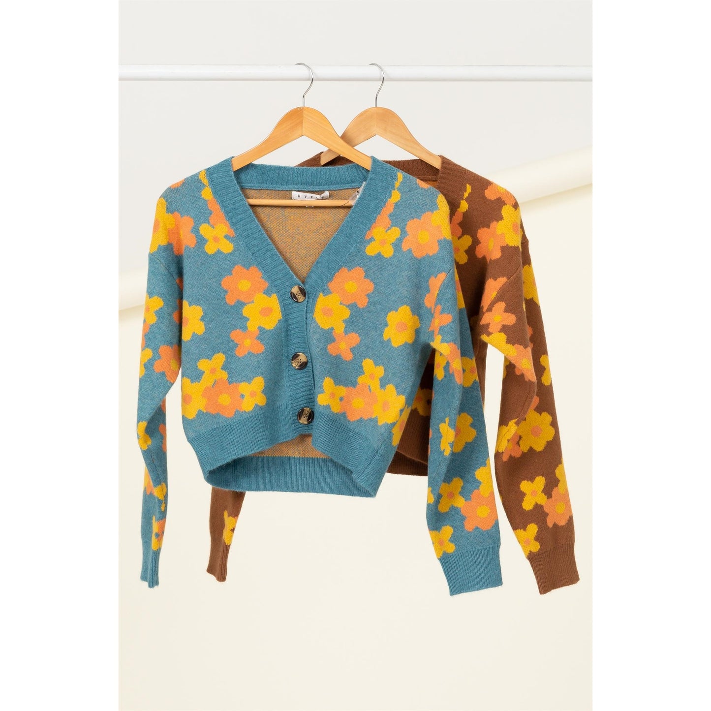 FEELING PRETTY DAISY PATTERN CARDIGAN SWEATER